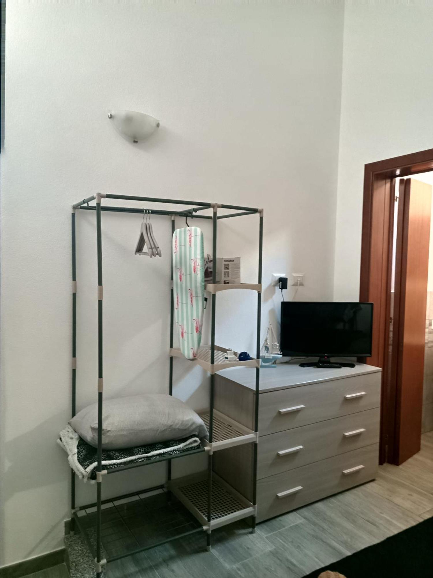 Casa Vacanza Monoboito กวาร์ตู ซานเตเลนา ภายนอก รูปภาพ