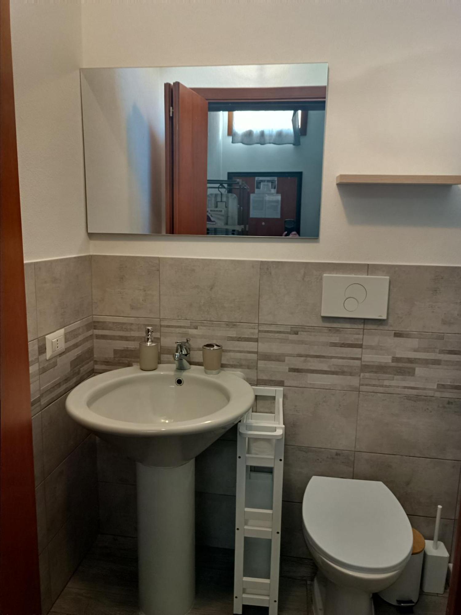 Casa Vacanza Monoboito กวาร์ตู ซานเตเลนา ภายนอก รูปภาพ