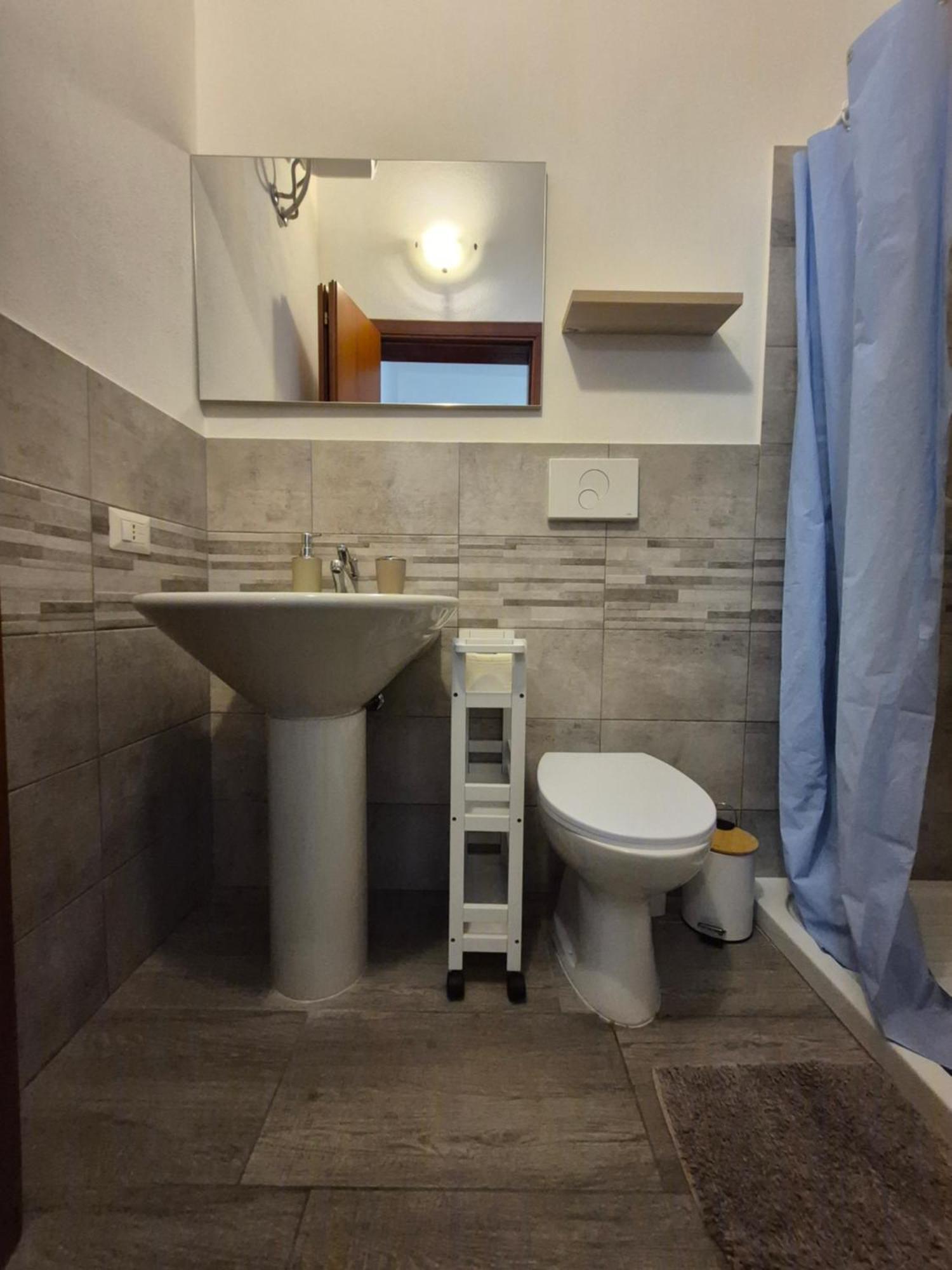 Casa Vacanza Monoboito กวาร์ตู ซานเตเลนา ภายนอก รูปภาพ