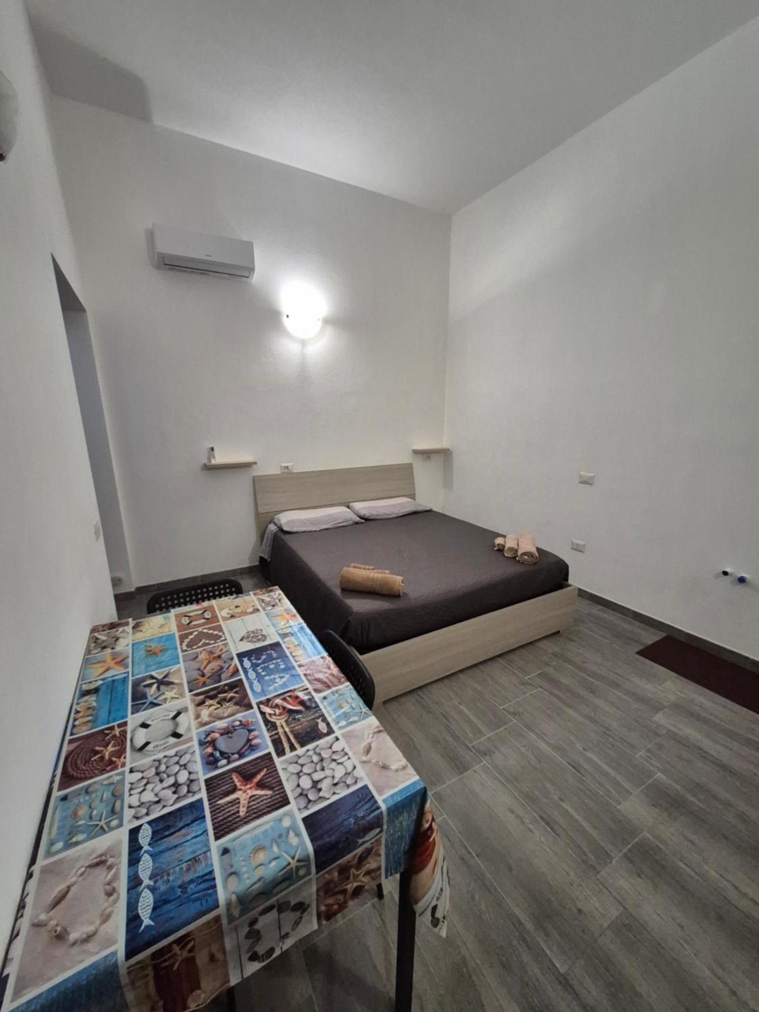 Casa Vacanza Monoboito กวาร์ตู ซานเตเลนา ภายนอก รูปภาพ