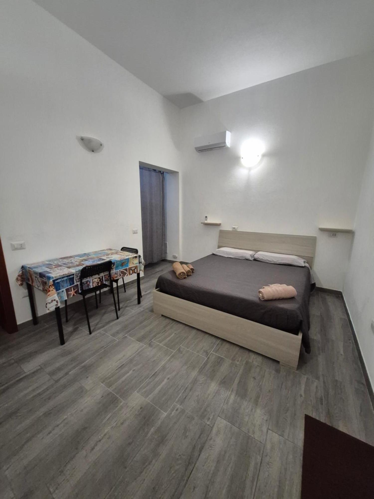Casa Vacanza Monoboito กวาร์ตู ซานเตเลนา ภายนอก รูปภาพ
