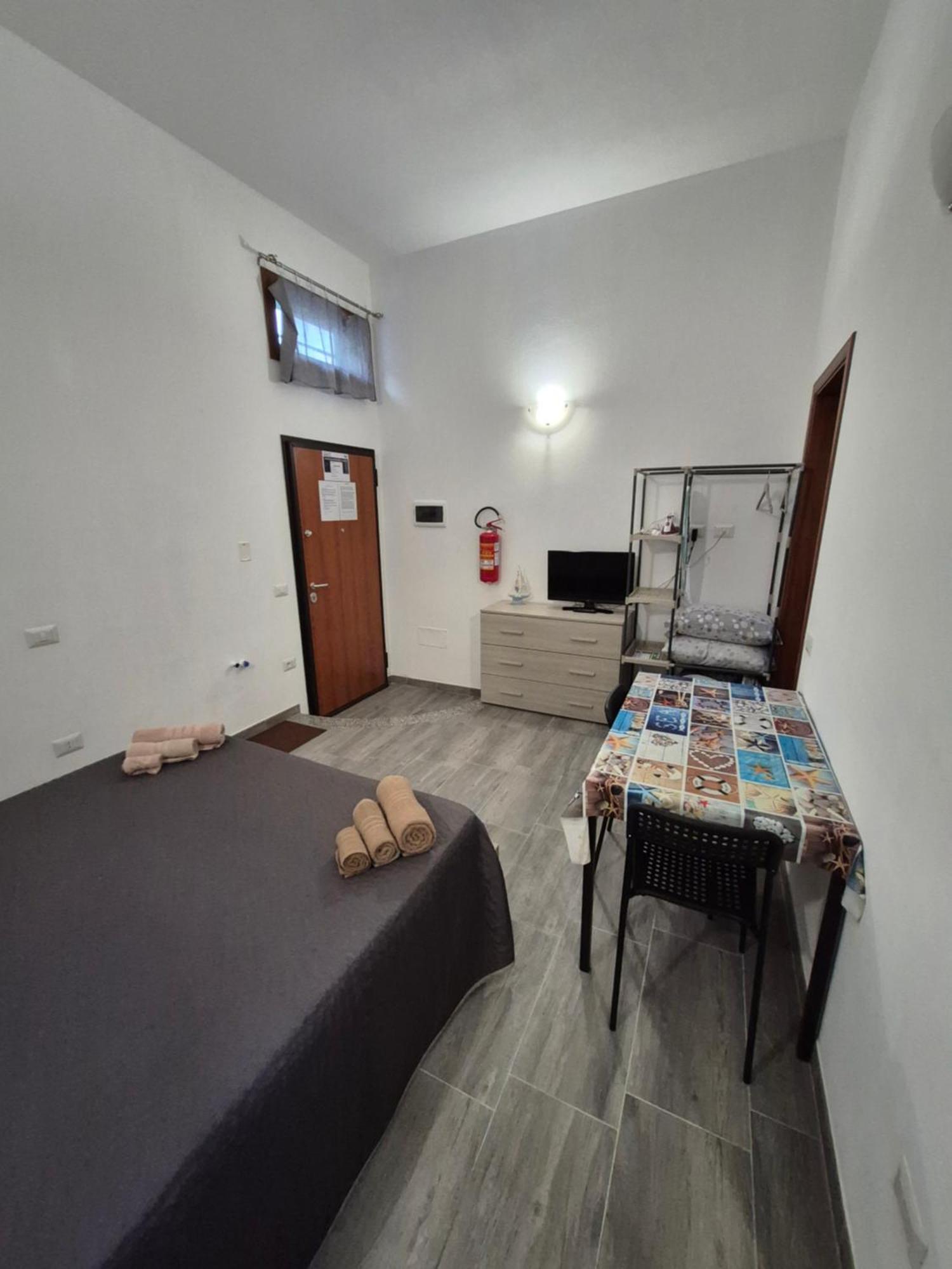 Casa Vacanza Monoboito กวาร์ตู ซานเตเลนา ภายนอก รูปภาพ